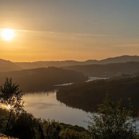 Wood House Amazing View Douro