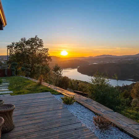 Wood House Amazing View Douro